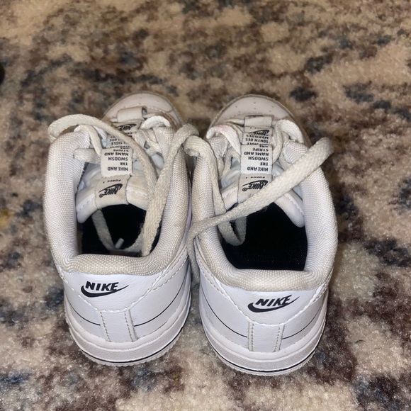 White Nike Air Force ones kids size 9c - Picture 7 of 7